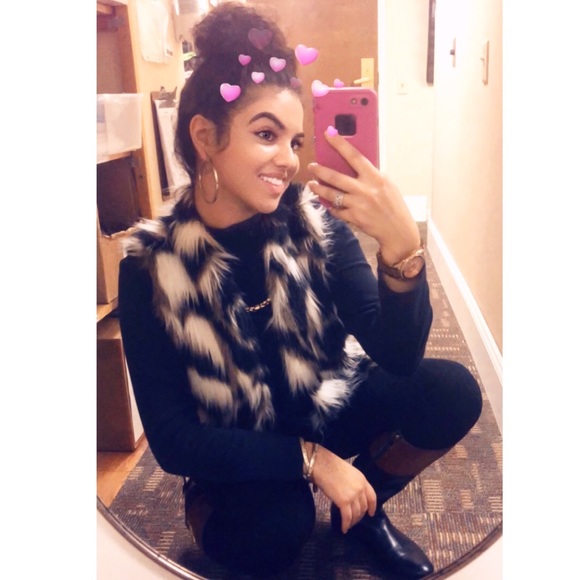 Meet your Posher, Anastasia - Picture 1 of 1